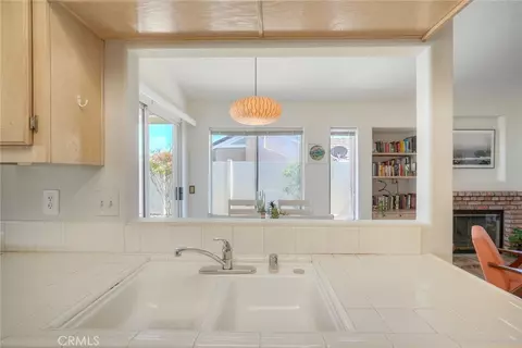 Kitchen - 854 Rivertree, Oceanside, CA 92058 photo 5 of 6