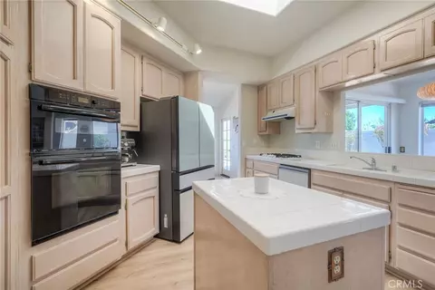 Kitchen - 854 Rivertree, Oceanside, CA 92058 photo 4 of 6