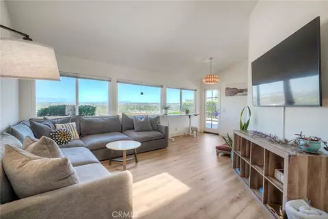 Living - 854 Rivertree, Oceanside, CA 92058 photo 6 of 6