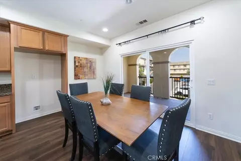 Dining - 40887 Belleray, Murrieta, CA 92562 photo 3 of 3