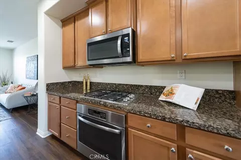 Kitchen - 40887 Belleray, Murrieta, CA 92562 photo 3 of 4