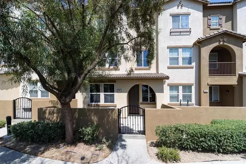 Exterior - 40887 Belleray, Murrieta, CA 92562 photo 3 of 11