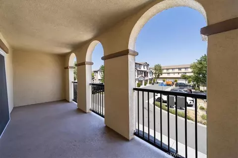 Exterior - 40887 Belleray, Murrieta, CA 92562 photo 8 of 11
