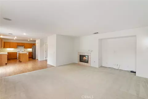 Living - 31799 Sandhill, Temecula, CA 92591 photo 3 of 5
