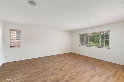 Living - 31799 Sandhill, Temecula, CA 92591 photo 5 of 5