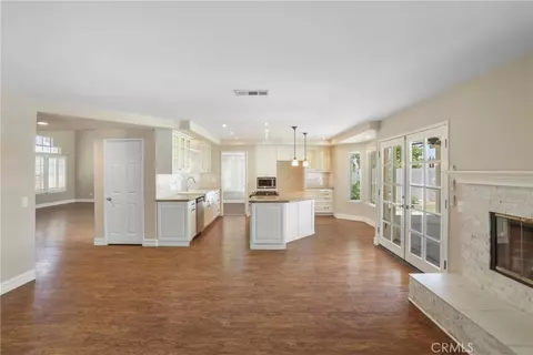Living - 31752 Poole Ct, Temecula, CA 92591 photo 1 of 9