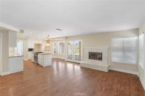 Living - 31752 Poole Ct, Temecula, CA 92591 photo 7 of 9