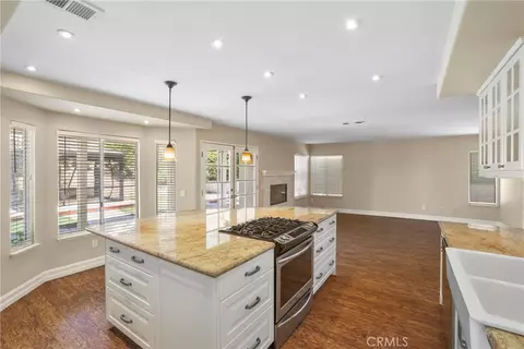 Kitchen - 31752 Poole Ct, Temecula, CA 92591 photo 2 of 3