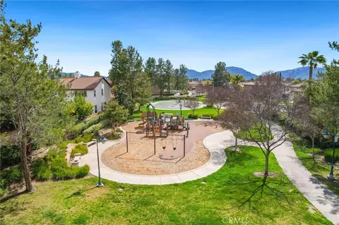 View/Area - 43198 Corte Argento, Temecula, CA 92592 photo 7 of 7