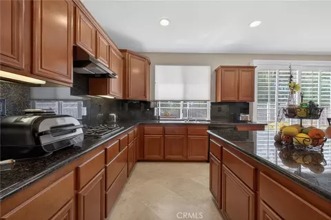 Kitchen - 32029 Camino Rabago, Temecula, CA 92592 photo 6 of 7