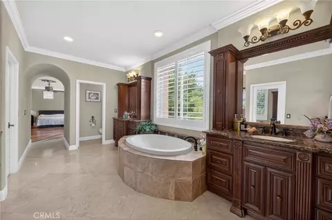 Bath - 32029 Camino Rabago, Temecula, CA 92592 photo 2 of 6