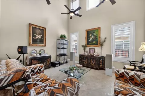 Living - 32029 Camino Rabago, Temecula, CA 92592 photo 2 of 5