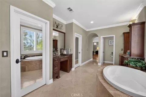 Entry Way - 32029 Camino Rabago, Temecula, CA 92592 photo 11 of 15