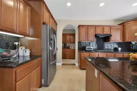 Kitchen - 32029 Camino Rabago, Temecula, CA 92592 photo 5 of 7