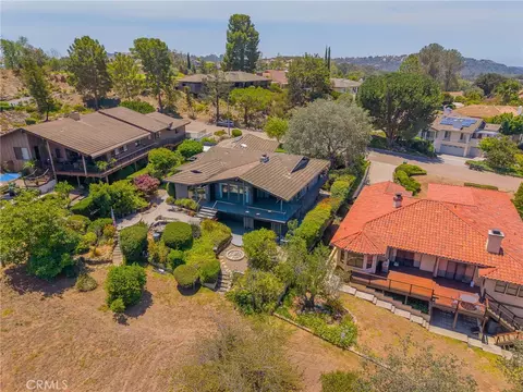 View/Area - 10960 Treeside Ln, Escondido, CA 92026 photo 2 of 6