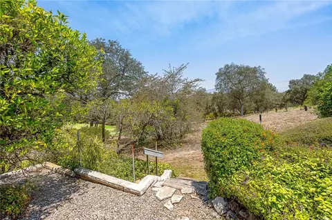 Exterior - 10960 Treeside Ln, Escondido, CA 92026 photo 13 of 23