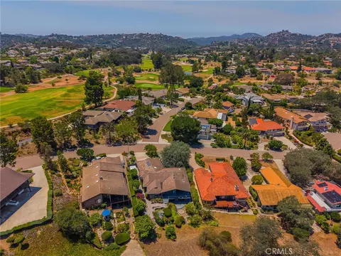 View/Area - 10960 Treeside Ln, Escondido, CA 92026 photo 1 of 6