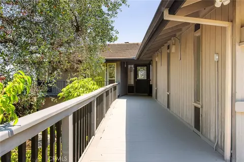Entry Way - 10960 Treeside Ln, Escondido, CA 92026 photo 1 of 3