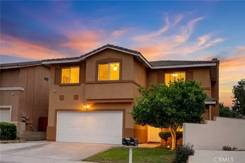 15689 Swan Rd, Fontana, CA 92337