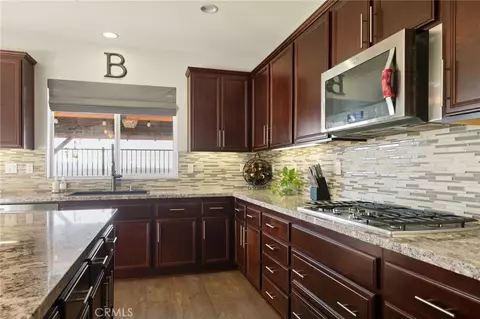 Kitchen - 44349 Phelps St, Temecula, CA 92592 photo 3 of 5
