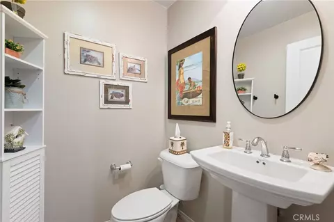 Bath - 44349 Phelps St, Temecula, CA 92592 photo 1 of 4