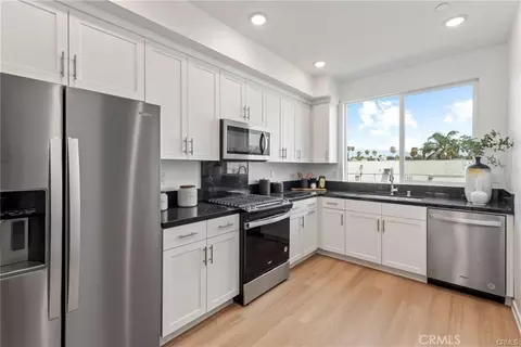 1174 Santo Antonio, Colton, CA 92324