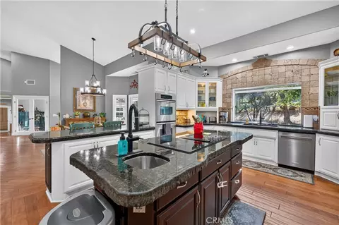 Kitchen - 26955 Corte Cristal, Temecula, CA 92590 photo 5 of 6