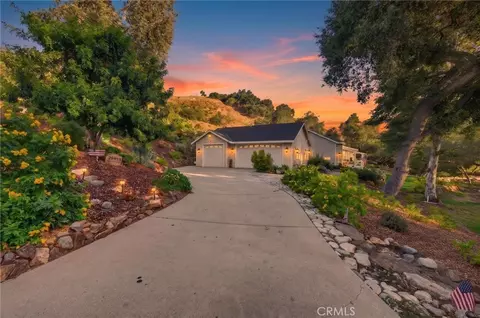 Exterior - 26955 Corte Cristal, Temecula, CA 92590 photo 5 of 36