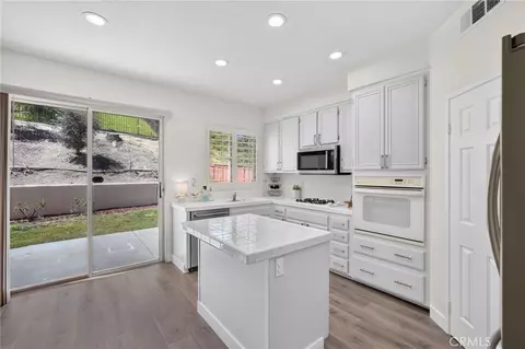 Kitchen - 41211 Pine Tree, Temecula, CA 92591 photo 1 of 2
