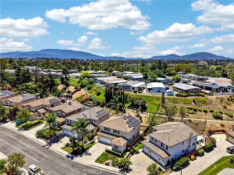View/Area - 41211 Pine Tree, Temecula, CA 92591 photo 8 of 10