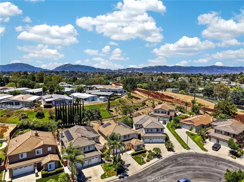 View/Area - 41211 Pine Tree, Temecula, CA 92591 photo 2 of 10