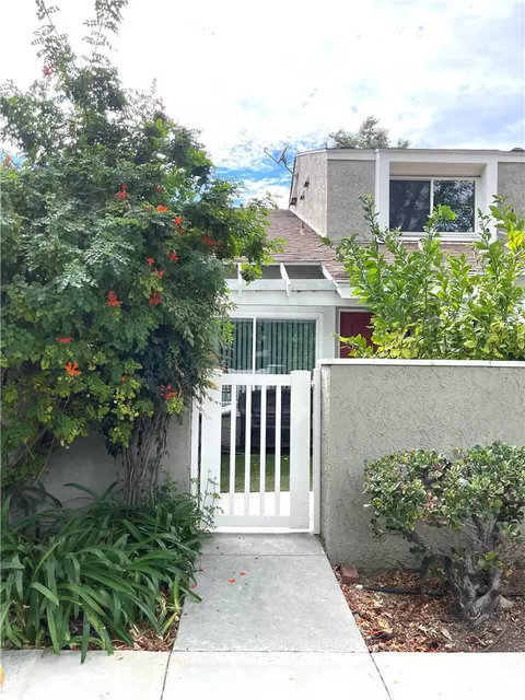 25711 Tournament, Valencia, CA 91355