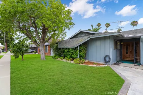 3120 Pierce Ave, Costa Mesa, CA 92626