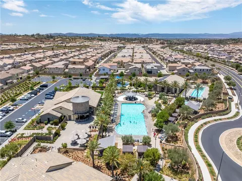View/Area - 32407 Brunello Way, Temecula, CA 92591 photo 6 of 15