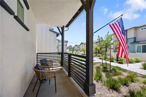 Exterior - 32407 Brunello Way, Temecula, CA 92591 photo 9 of 14