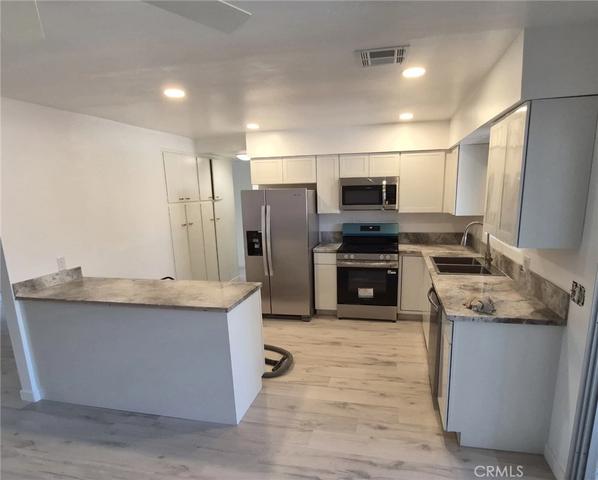 611 S Palm #F, Hemet, CA 92543