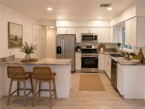 611 S Palm #F, Hemet, CA 92543