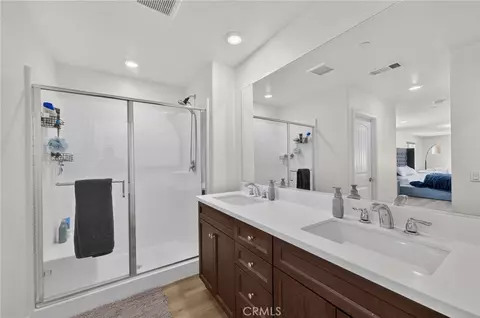 Bath - 29983 Penn, Menifee, CA 92585 photo 2 of 3