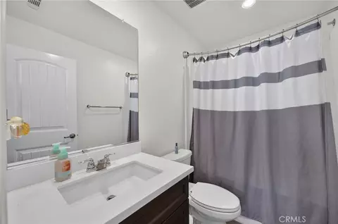 Bath - 29983 Penn, Menifee, CA 92585 photo 3 of 3