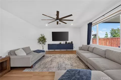 Living - 29983 Penn, Menifee, CA 92585 photo 1 of 1