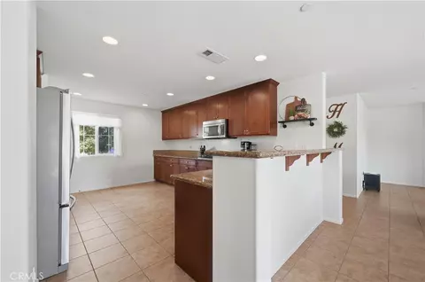 Entry Way - 3439 Joshua Tree Ct, Perris, CA 92570 photo 4 of 11
