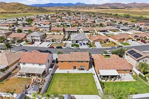 View/Area - 3439 Joshua Tree Ct, Perris, CA 92570 photo 5 of 9