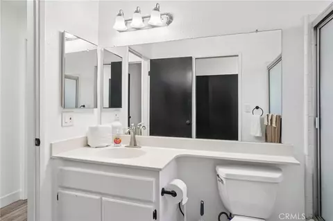 Bath - 2534 Beech Tree St, Hemet, CA 92545 photo 2 of 3