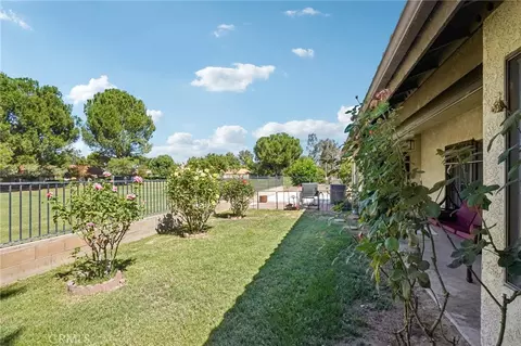 Exterior - 2534 Beech Tree St, Hemet, CA 92545 photo 5 of 6