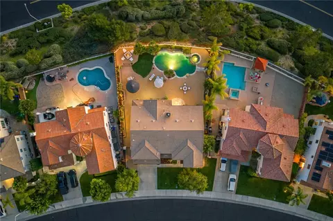 View/Area - 45211 Willowick St, Temecula, CA 92592 photo 2 of 9