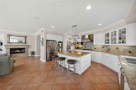 Kitchen - 45211 Willowick St, Temecula, CA 92592 photo 3 of 5
