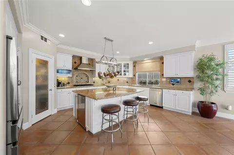 Kitchen - 45211 Willowick St, Temecula, CA 92592 photo 2 of 5