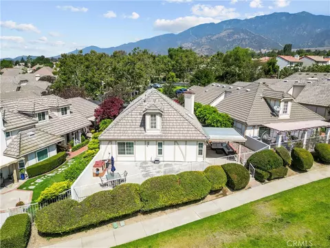 View/Area - 2186 Eiffel Cir, Upland, CA 91784 photo 5 of 7