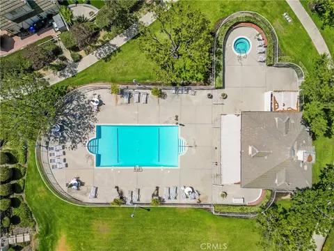 View/Area - 2186 Eiffel Cir, Upland, CA 91784 photo 7 of 7