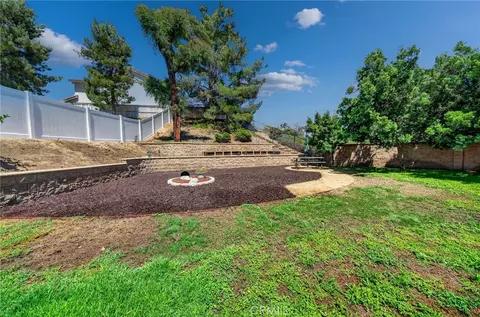 Exterior - 39977 Chalon Ct, Temecula, CA 92591 photo 5 of 12